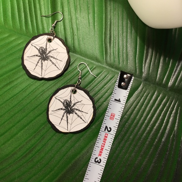 5/$25  Handmade Halloween earrings 👻 - Picture 2 of 2